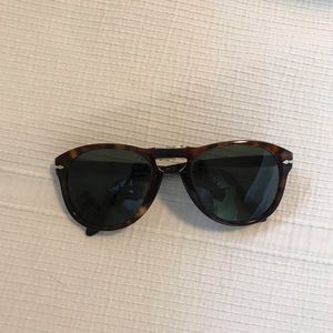 Persol PO714s